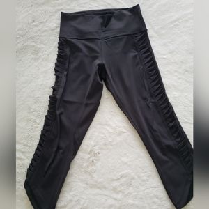 Lululemon Cropped Mesh Leggings
